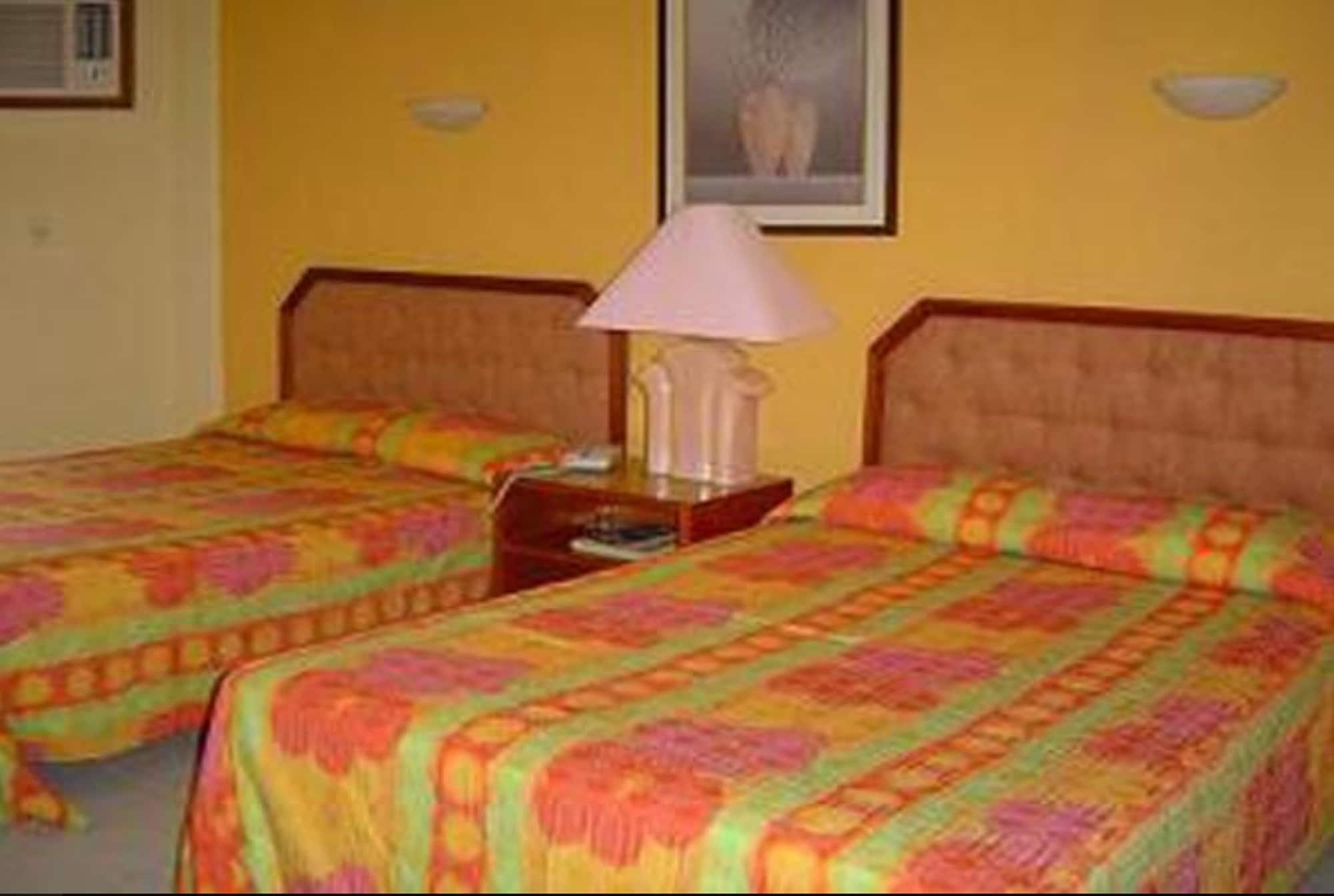 Hotel Debliz Campeche Kültér fotó