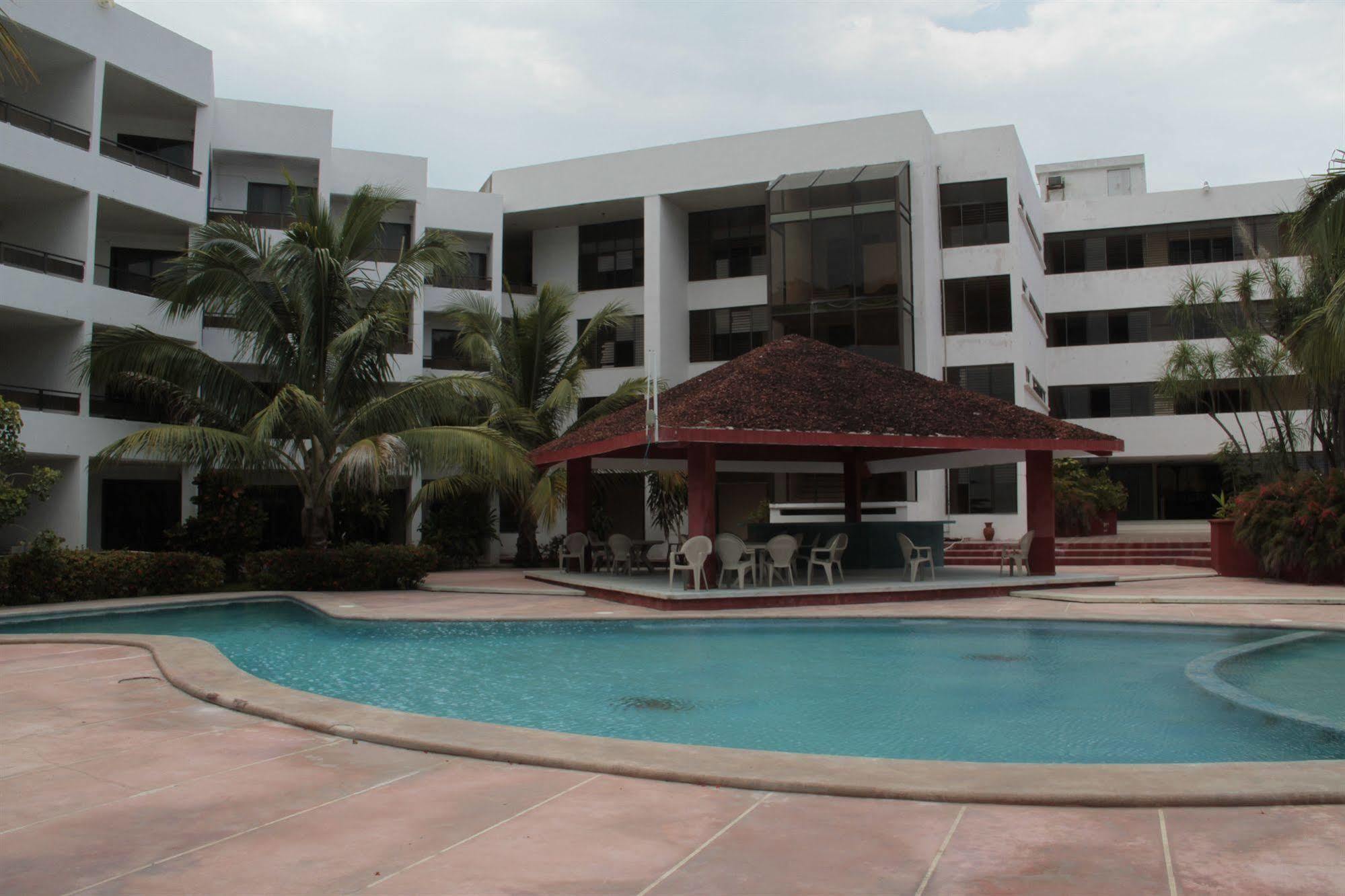 Hotel Debliz Campeche Kültér fotó