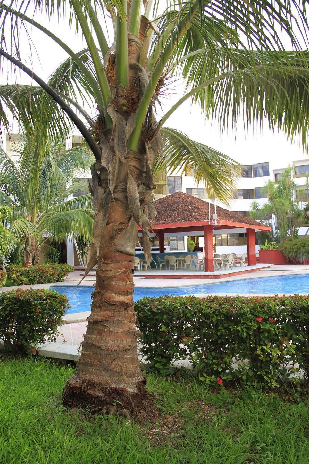 Hotel Debliz Campeche Kültér fotó
